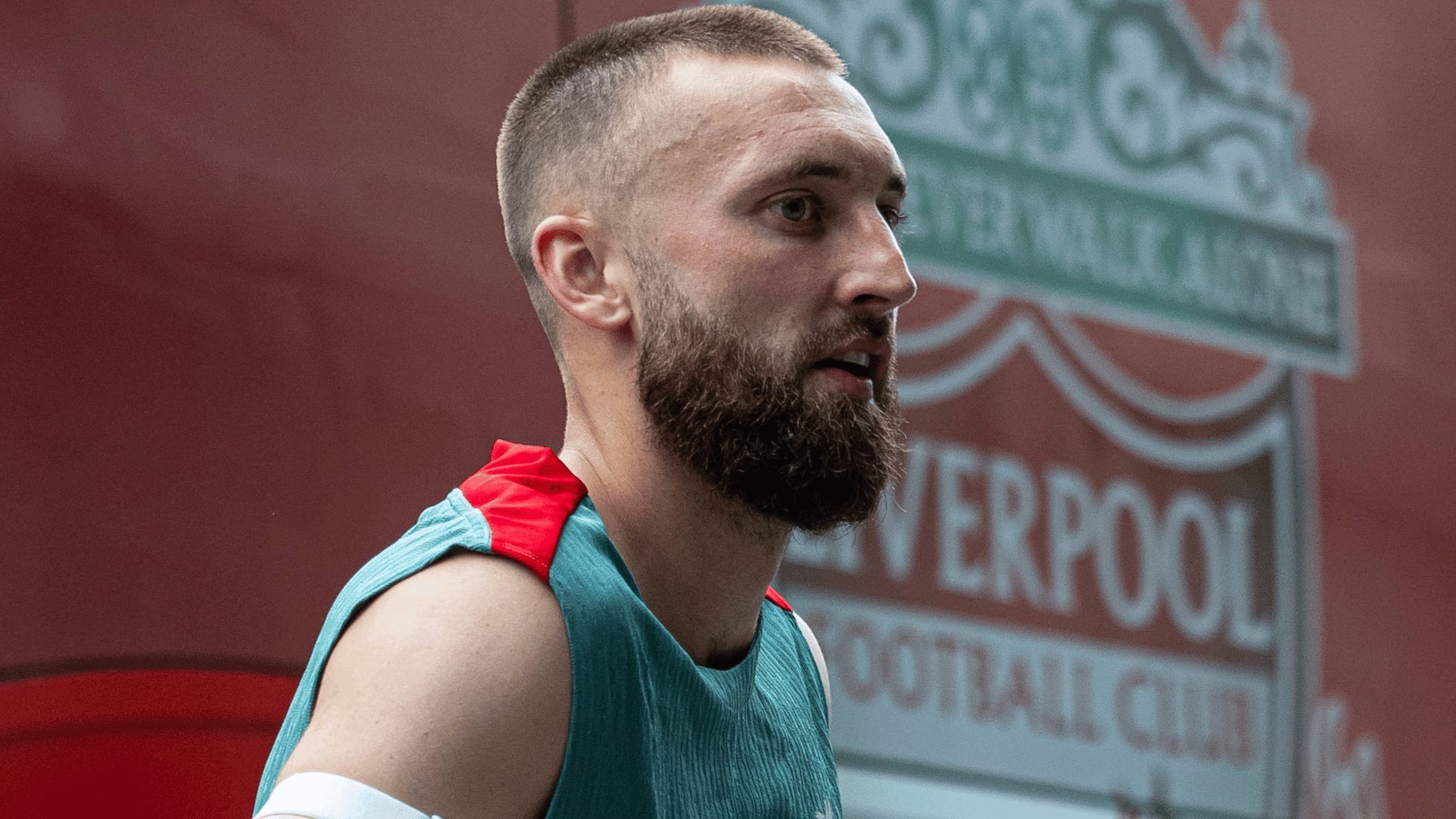 Liverpool midfielder Dominik Szoboszlai DEBUTS brand new hairstyle in ...